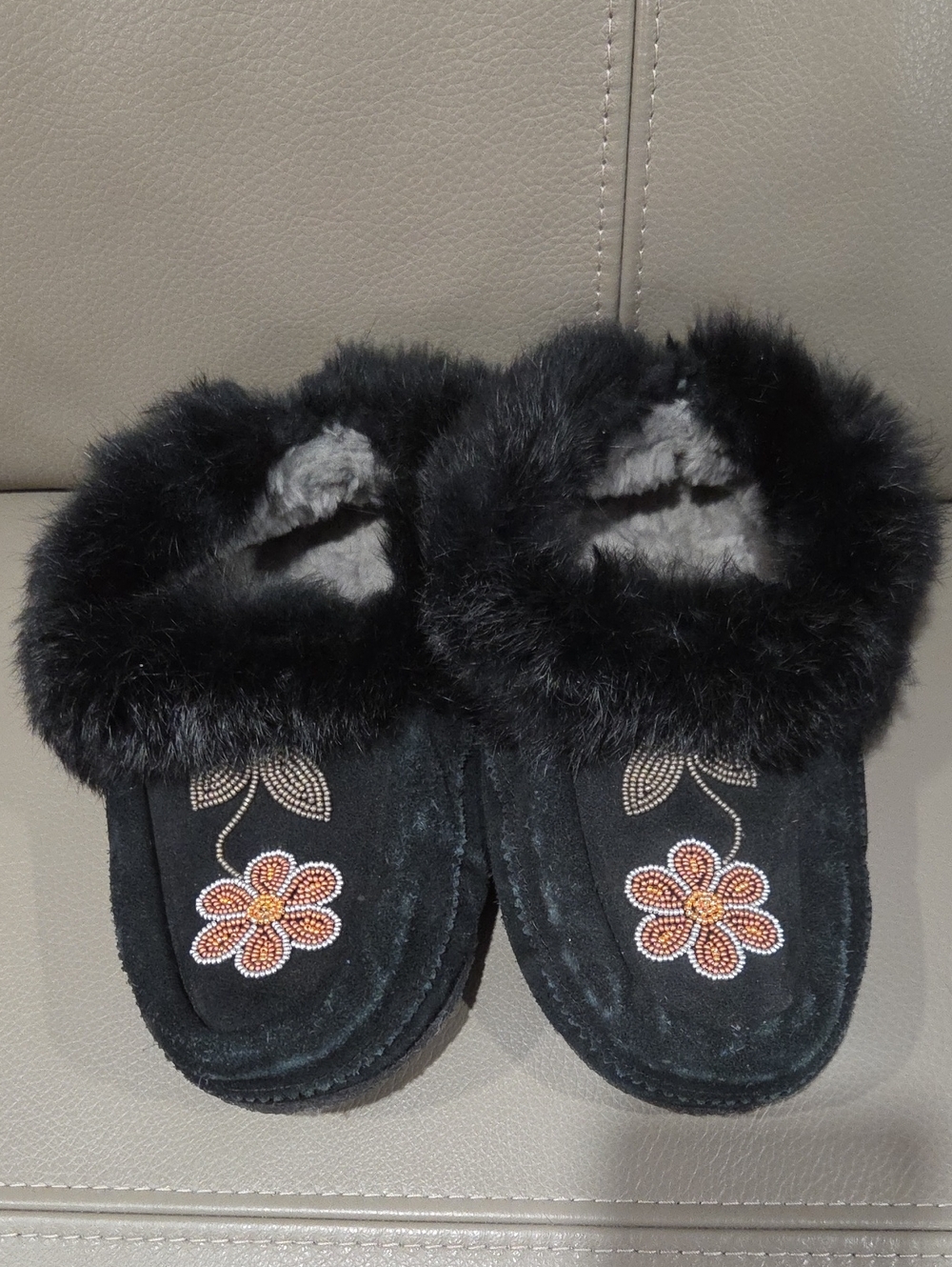 Black Faux-Fur Floral Bead-Embellished Women's Slippers